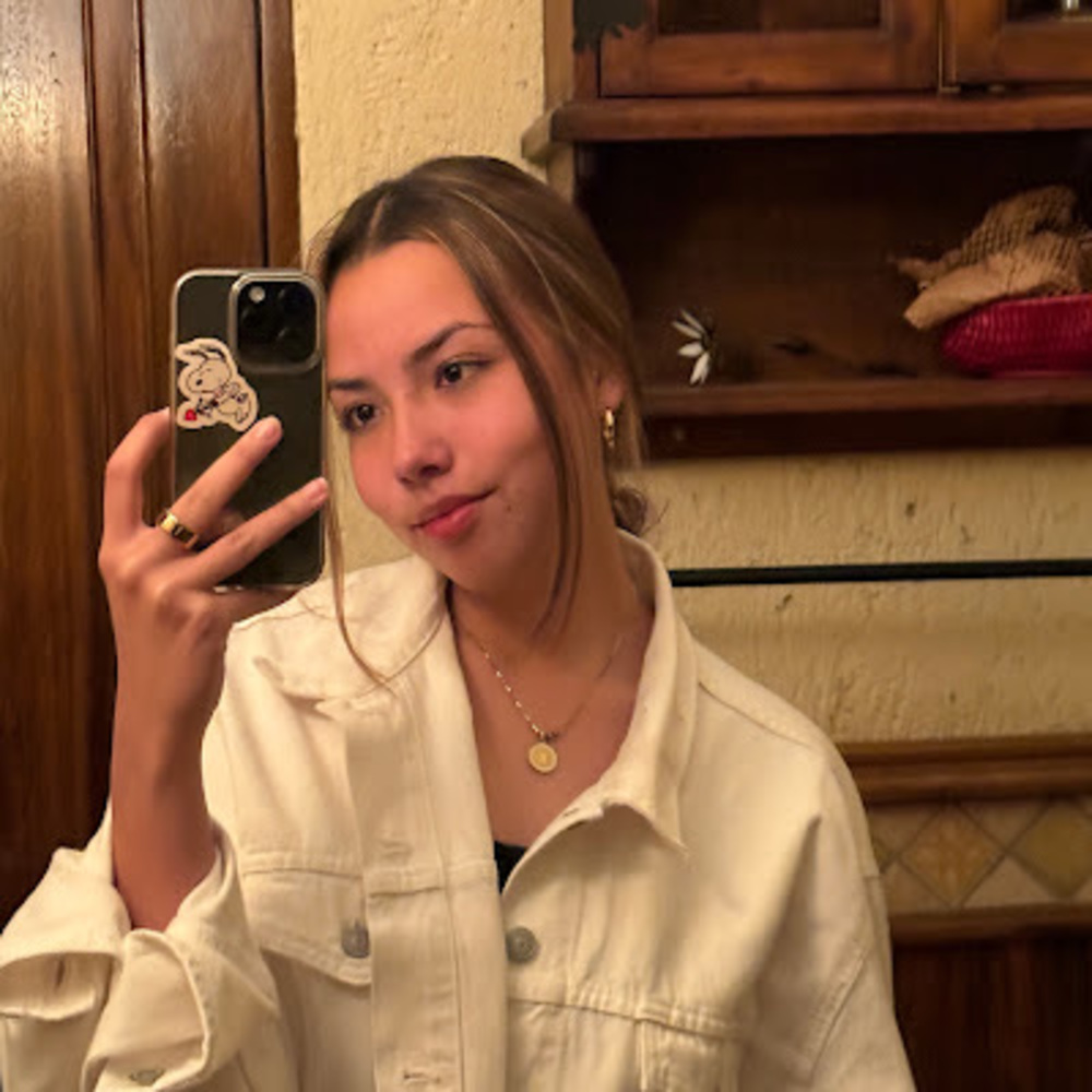 Meet your Posher, Luciana